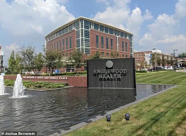 Nurse's Suspension Over Confrontation With Surgeon Sparks Debate on Professional Ethics and Free Speech in Healthcare
