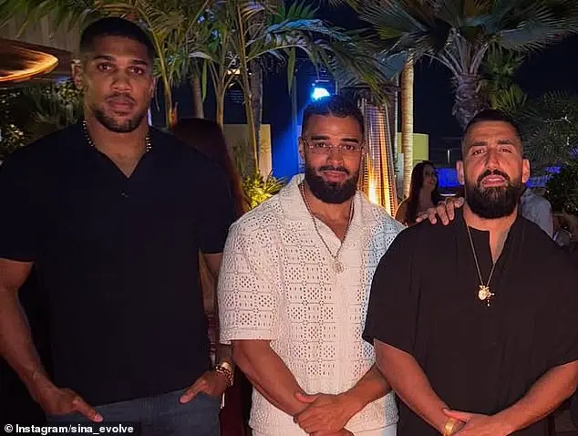Anthony Joshua Survives Nigeria Car Crash, Two Friends Killed
