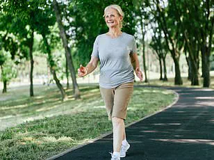 Expert Advisories Highlight Daily Walking as Key to Public Health, Despite Low Step Counts in Britain