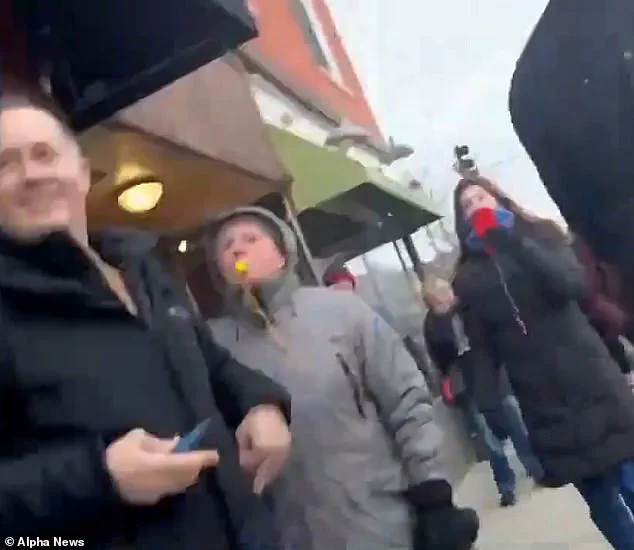 Violent Confrontation in Minneapolis: Software Engineers Mistaken for ICE Agents by Mob