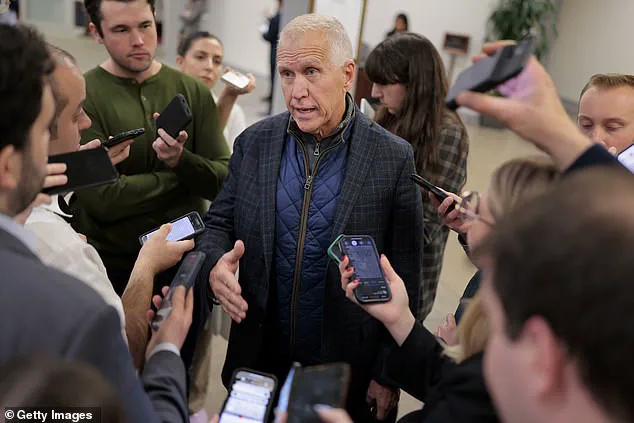 Late-Breaking: Trump Condemns GOP Senators Over Noem Removal Push, Sparks Party Division on Immigration Enforcement