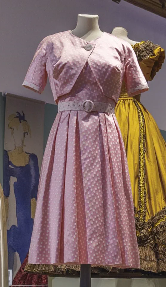 Claire Foy's 'The Crown' Dress Debuts in Dundee Exhibition, Revealing Monarchy's Evolution