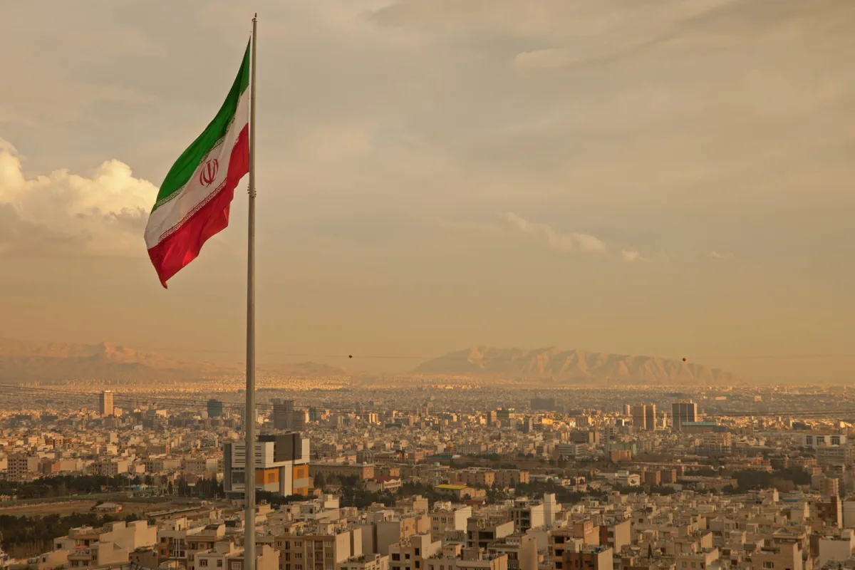 Iranian Attacks on Israel Spark U.S.-Israel Retaliation Amid Nuclear Tensions