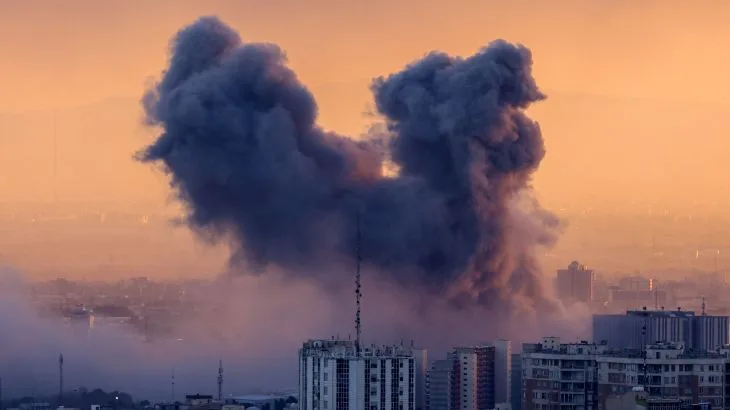 Escalating US-Israeli Attacks on Iran Amid Internal Power Struggle