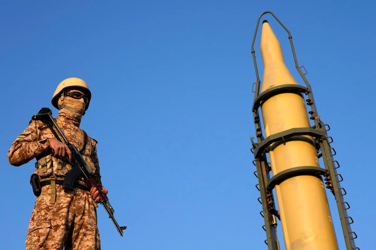 Iranian Missile Strikes Target U.S. and Israeli Bases, Escalating Regional Tensions
