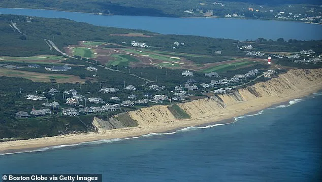 Nantucket Residents Clash Over Privacy Invasions and Overcrowded Trails as Community Seeks Balance Between Public Access and Property Rights