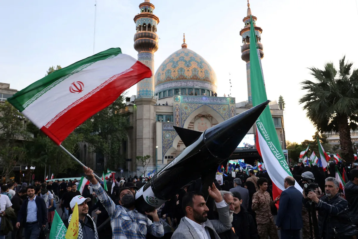 Iranian IRGC Strikes Israel and U.S. Bases, Dedicate Attack to New Supreme Commander Mojtaba Khamenei