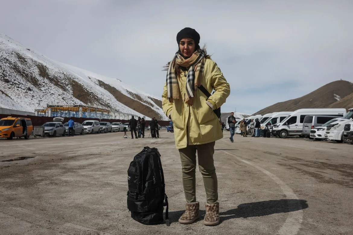 Refugees Cross Turkey-Iran Border as U.S.-Israeli Bombing Intensifies