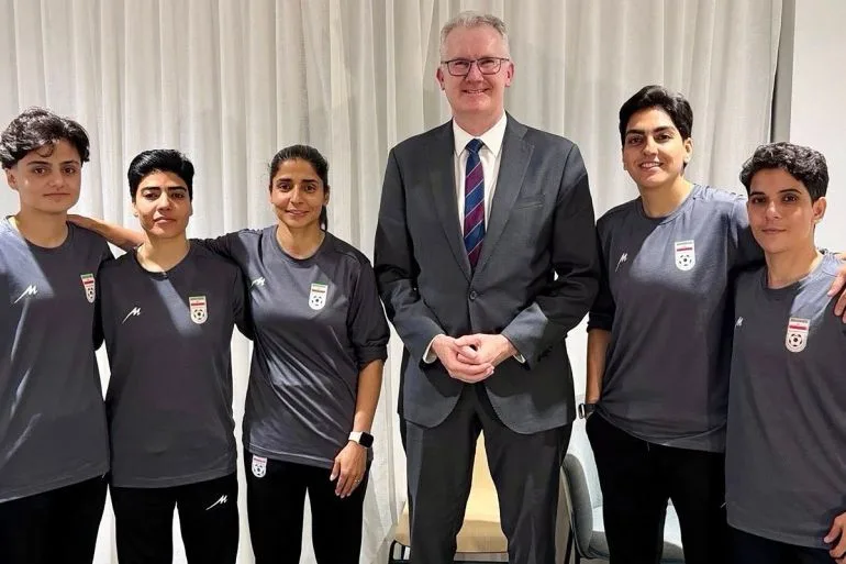 Tense Return Home: Iranian Women's Football Team Caught Between Government Assurances and Asylum Seekers