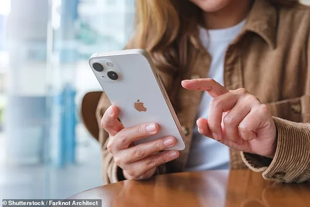 Apple Retires 15 Devices, Including iPhone 16e and MacBook Air, Raising Questions About Innovation Pace and Device Lifespan