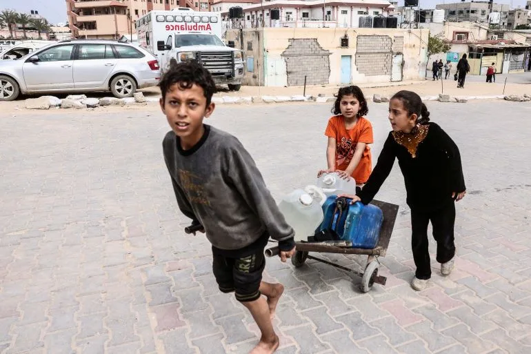 Rising Death Toll in Gaza as Israeli Operations Enter Third Year Amid Regional Tensions