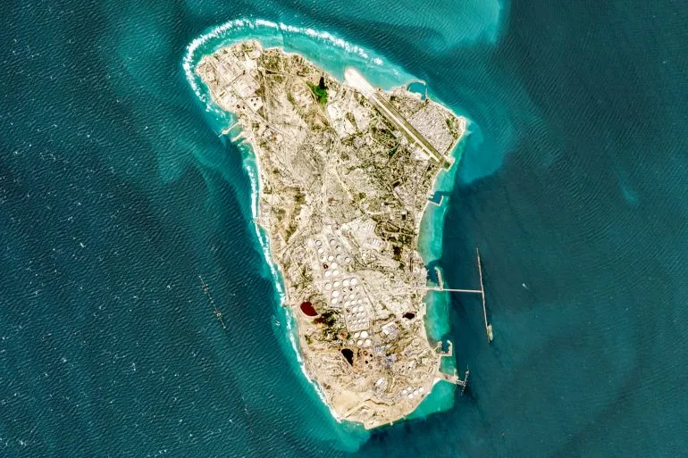 Escalating U.S.-Iran Tensions Over Potential Strikes on Kharg Island and Mutual Retaliation Warnings