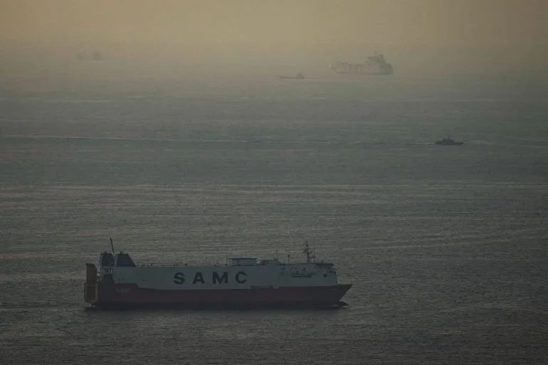 Iran's Selective Vetting System in Strait of Hormuz Sparks Global Trade Debate