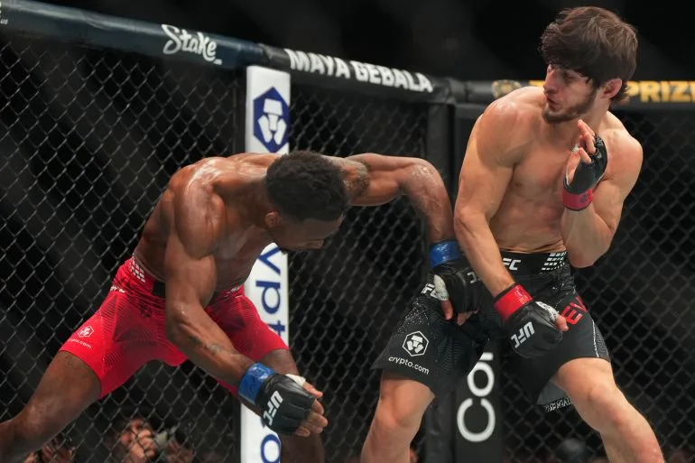 Movsar Evloev's Gritty Decision Win Over Lerone Murphy Paves Way for Potential Title Shot