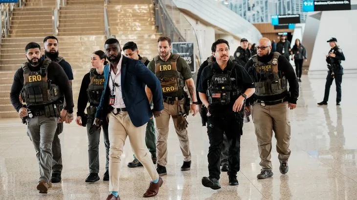 ICE Agents Deployed to Major U.S. Airports as Funding Crisis Sparks Security Delays and Political Gridlock