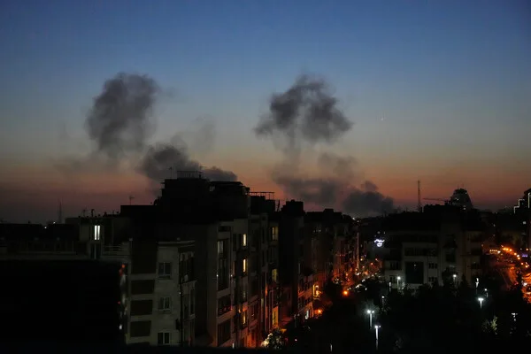 Tehran and Alborz Power Outage Sparks Concern Over Infrastructure Amid US-Israeli Attack