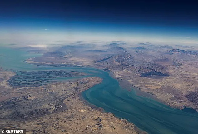 Experts Warn: Trump's Iran Desalination Targeting May Cause Gulf Water Crisis and Escalate Tensions
