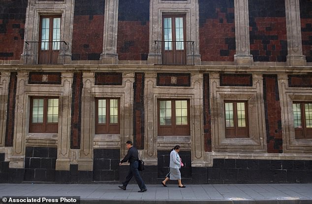 Mexico City Sinks Up to 10 Inches Annually, Threatening Infrastructure