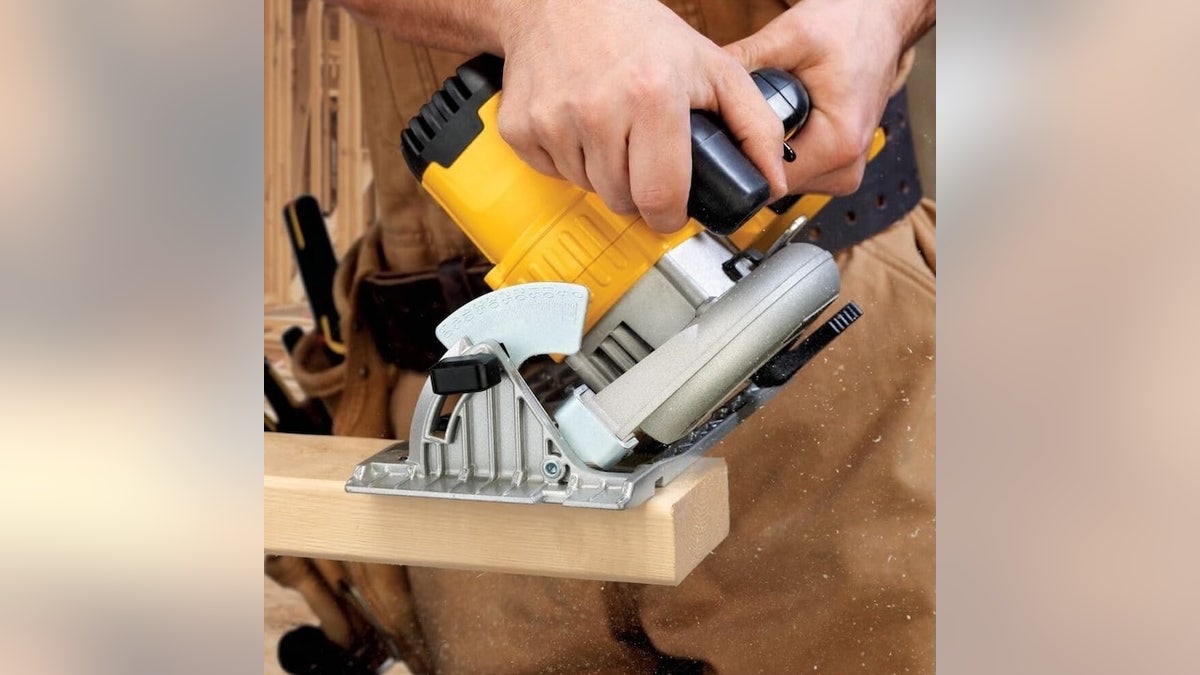 Memorial Day offers huge discounts on DeWalt drills and tire inflators for dads.